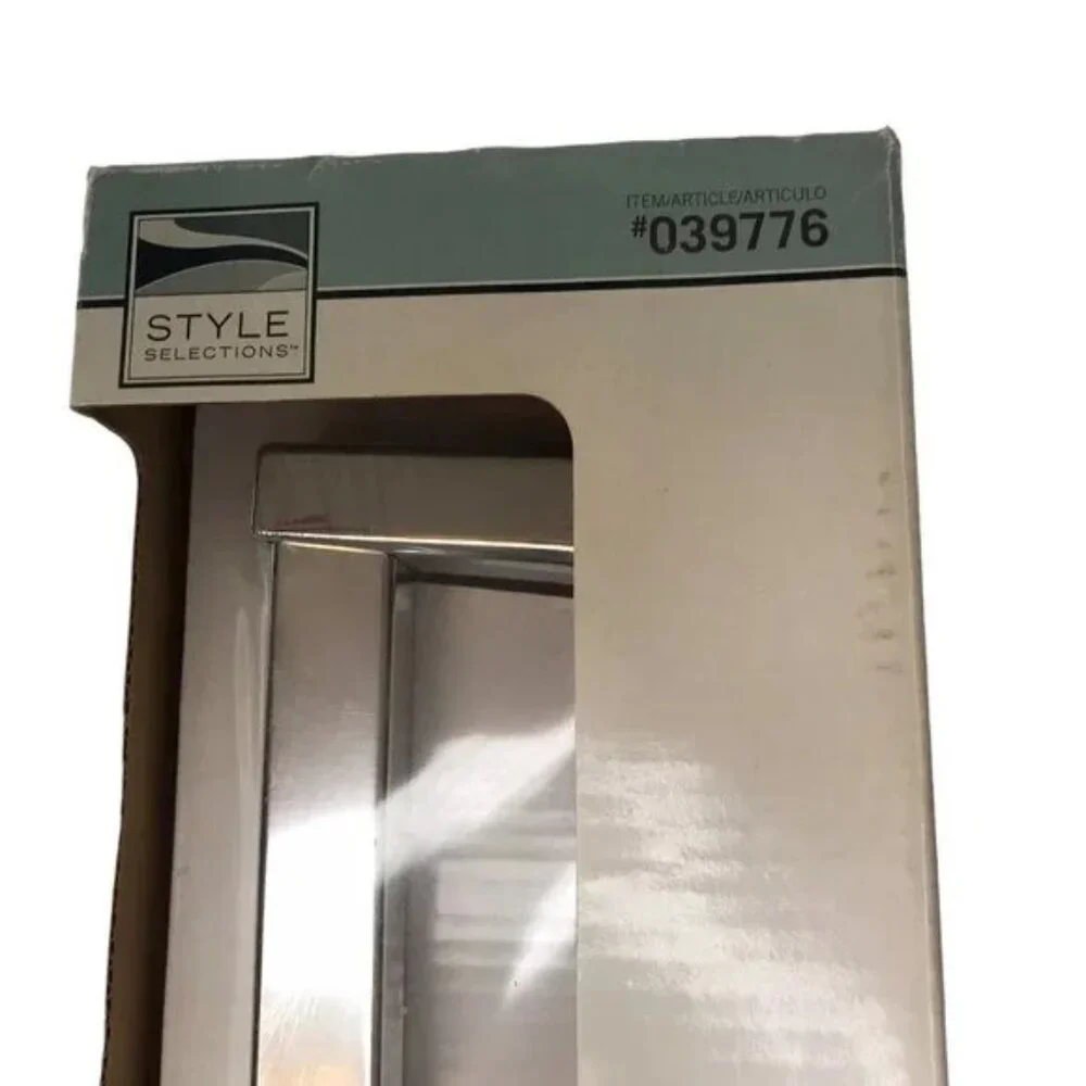 New Sealed Seton 18 Inch Chrome Towel Bar, Metal (Bathroom / Shower)
